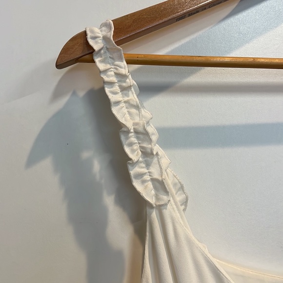 Aritzia Wilfred white romper - Picture 3 of 9